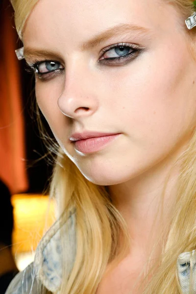 Look 9